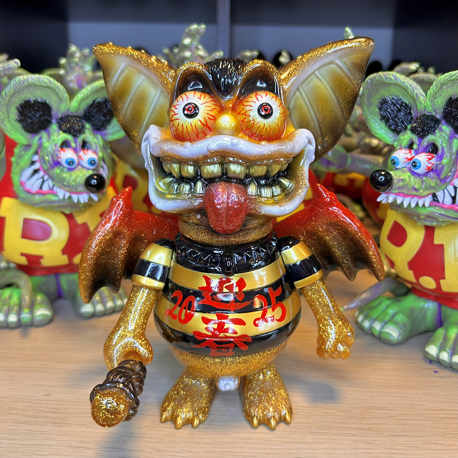 BlackBook Toy Blog: A DOPE TOY SUPPLY: Demon Guyru!!