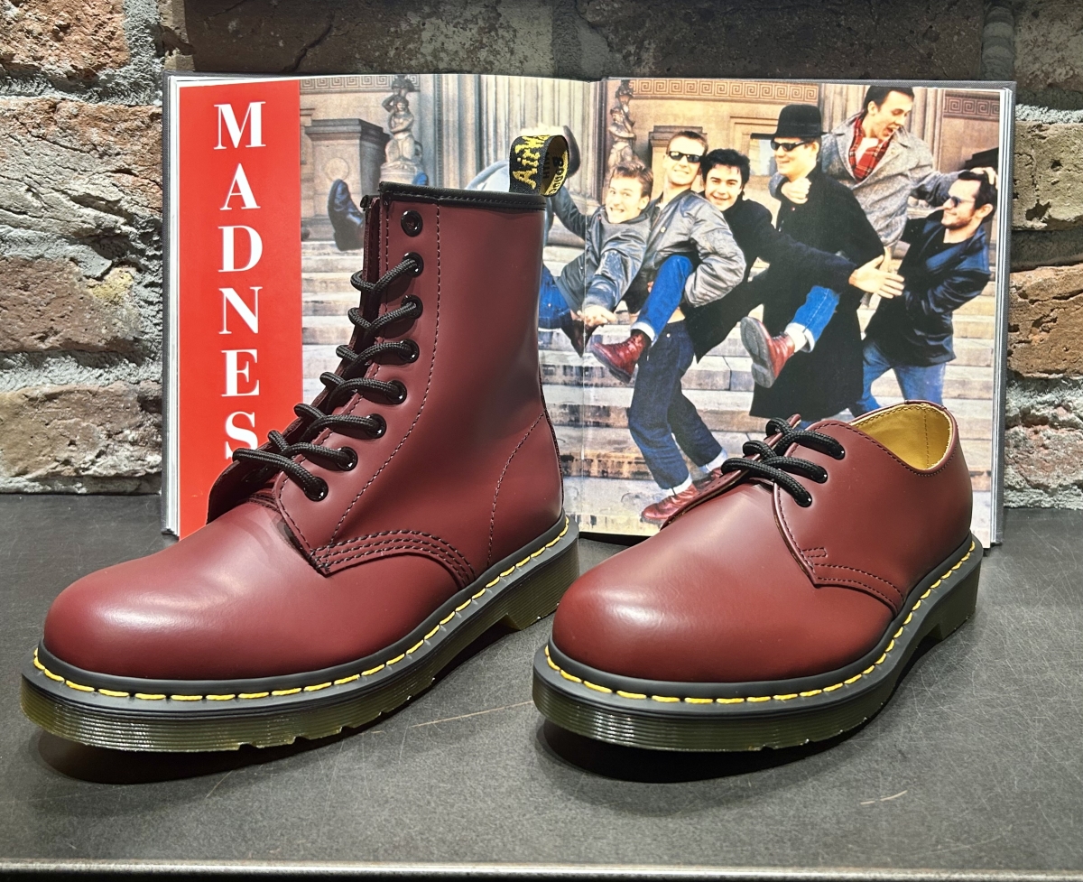 チェリーレッド復刻 | ドクターマーチン | ショップブログ | 町田東急