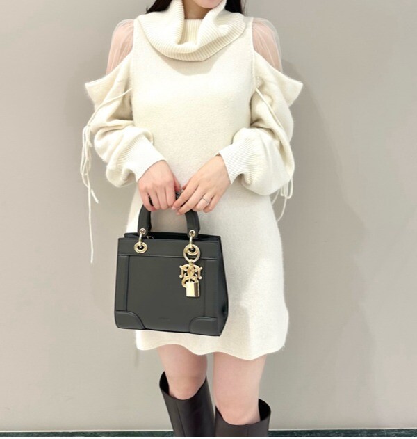 SNIDELセールアイテム 🥨シースルーショルダーミニニットワンピース