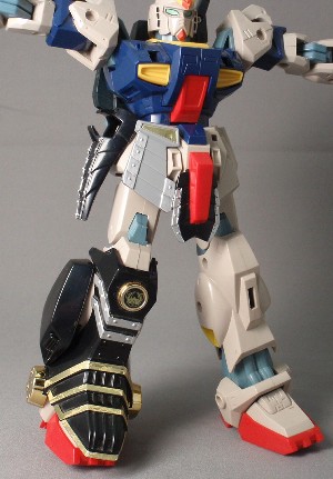 リアルタイプ武者ガンダムクロス/武者頑駄無摩亜屈（前編） | ロボNIN