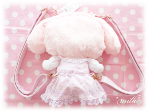 マイメロディ×リズリサコラボ ぬいぐるみリュック＆チャーム