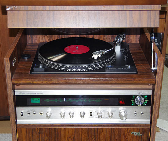 ◇1974年製ビクター4チャンネルセパレートステレオ「DF-11」に原因不明