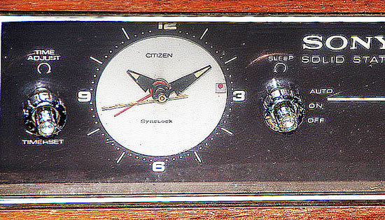 ◇レトロなSONYソリッドステートクロックラジオ「8RC-49」の修復修理