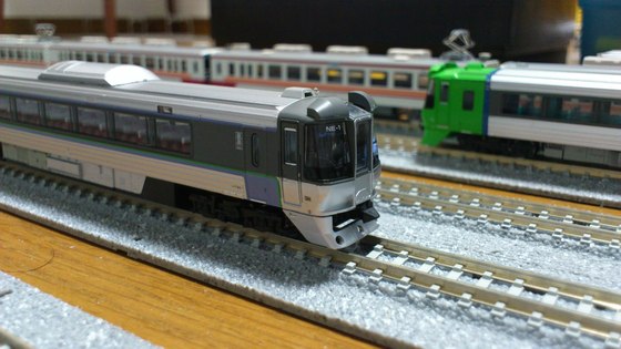 Nゲージ 73 785系「すずらん」入線 | 豊四季車両基地