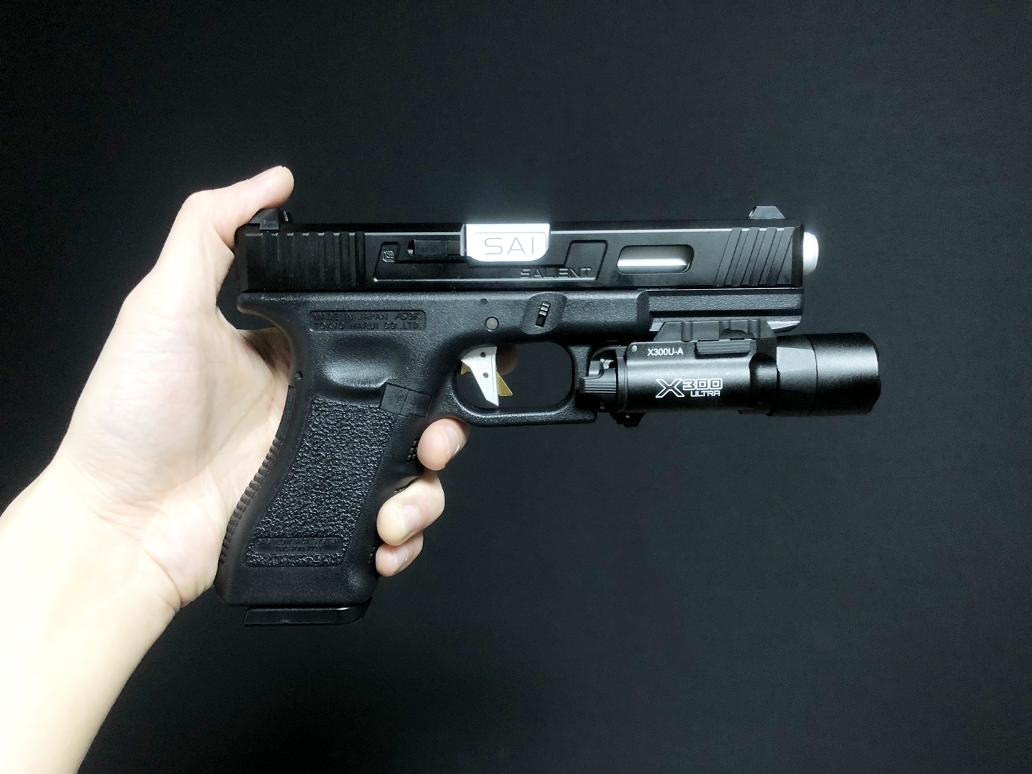東京マルイ GLOCK 17 『SUREFIRE X300 ULTRA TYPE』を付けて見よう