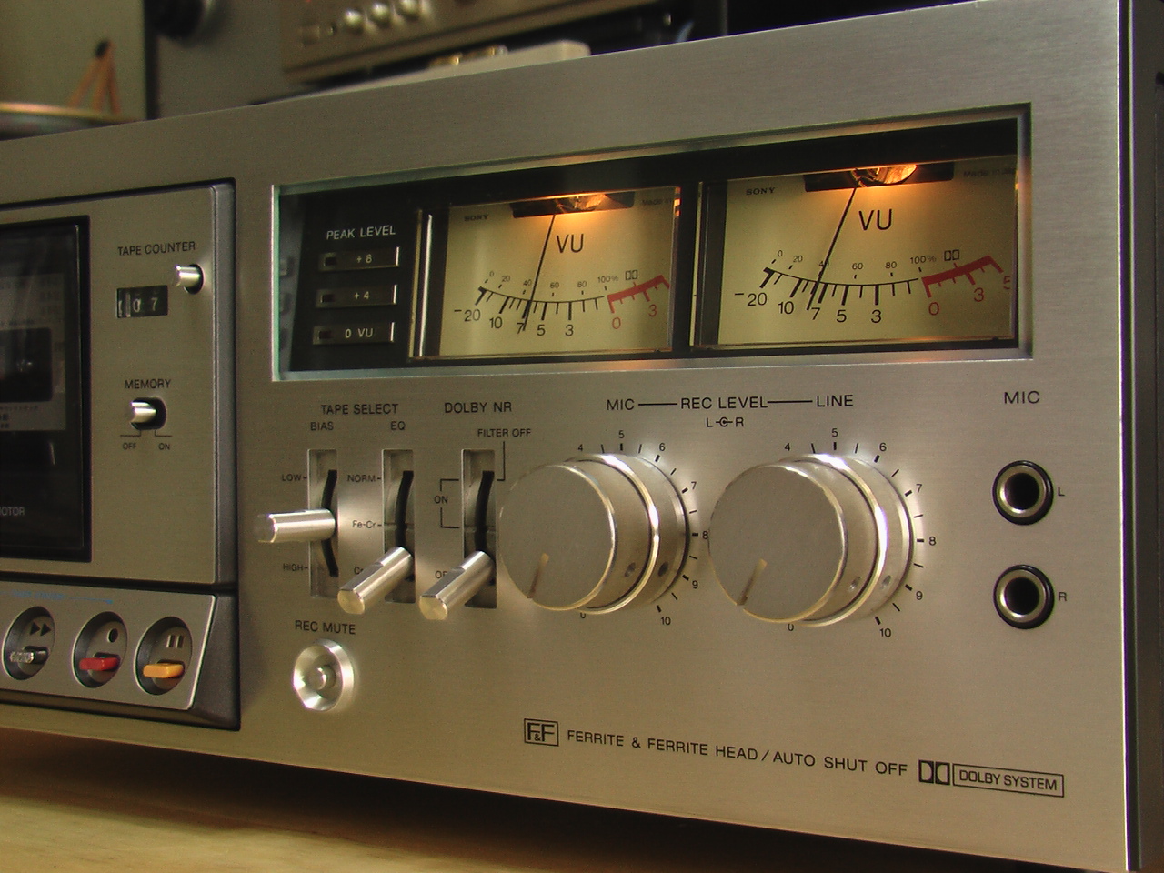 SONY TC-K6 こんな感じで復活・・・ (^^ゞ - 昔のオーディオはいいよなぁ