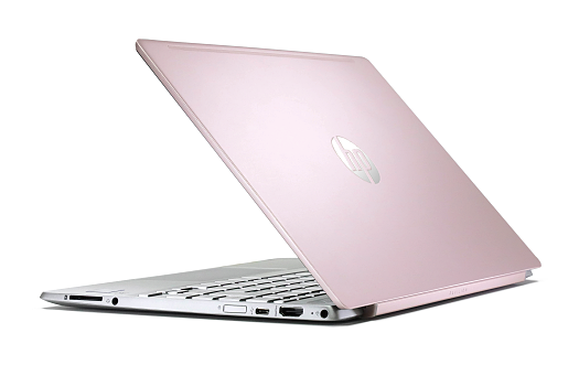 実機レビュー】HP Pavilion 13-an0000 『SAKURA』 は淡いピンクが素敵