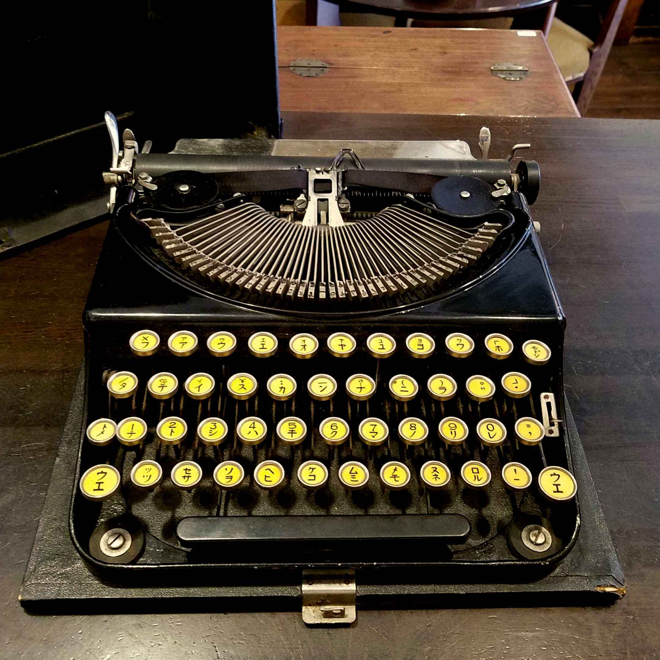 Remmington/レミントン社のUSアンティーク・タイプライター（カタカナ