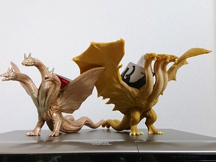 USJ限定、完全新規ソフビのキングギドラ（ゴジラ対エヴァンゲリオン版