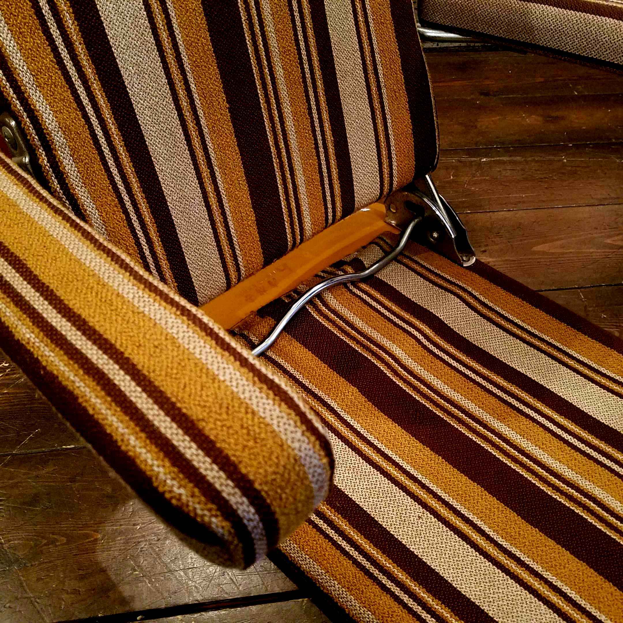 70'sストライプのビンテージな折畳み座椅子 - [Sold Out]過去の販売商品