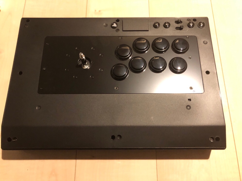 Razer Panthera EVO レビュー｜軽量で天板カスタマイズが可能な