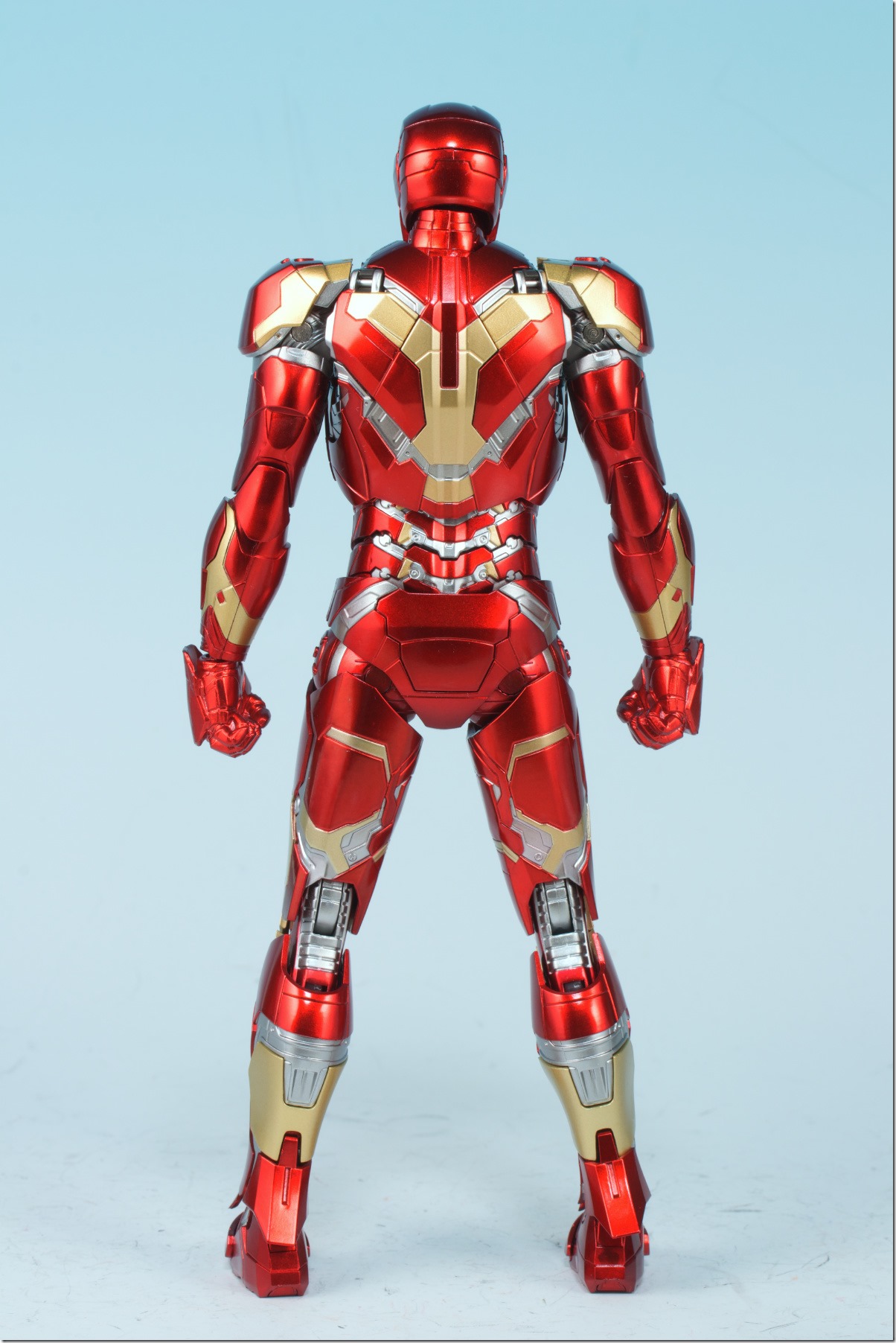 THREEZERO インフィニティ サーガ 1/12スケール DLX アイアンマン