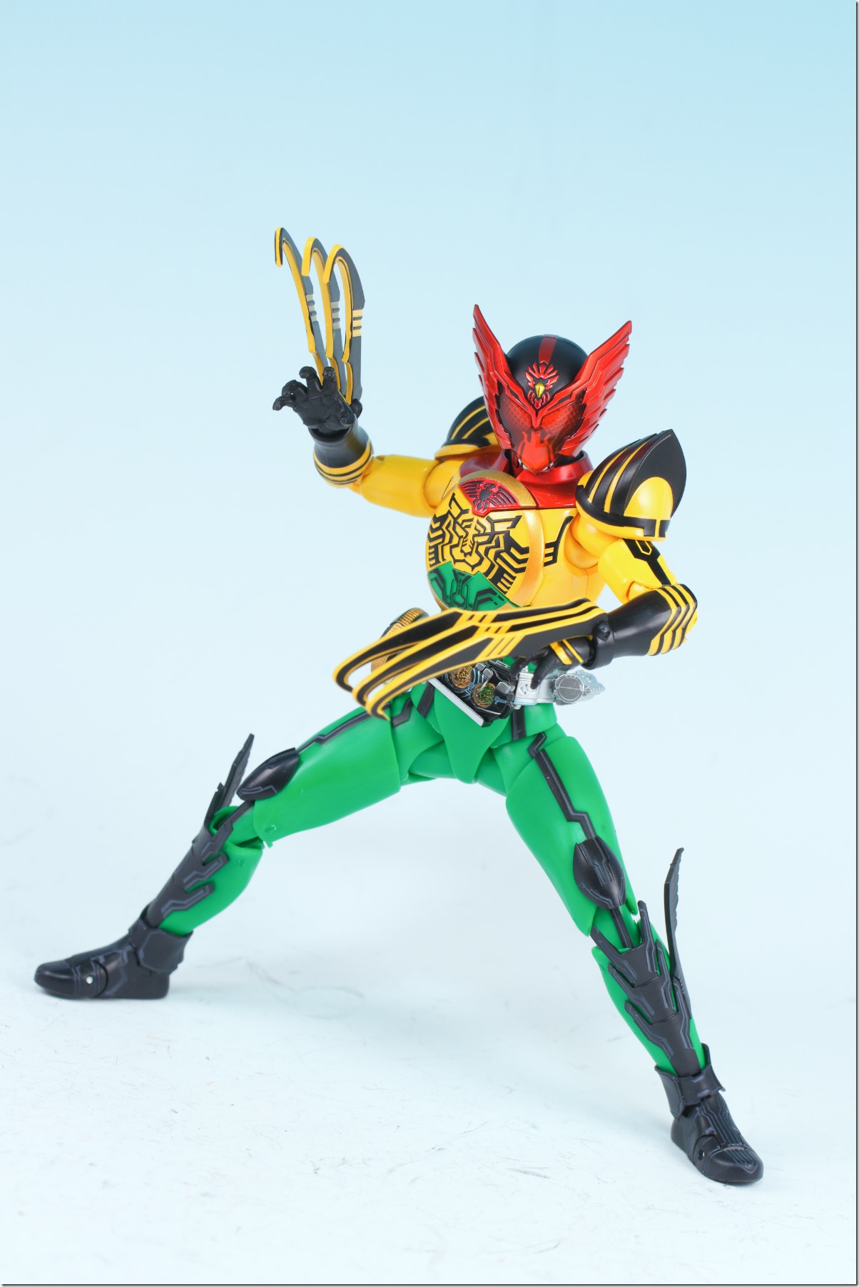 S.H.フィギュアーツ 真骨彫製法 仮面ライダーオーズ スーパー