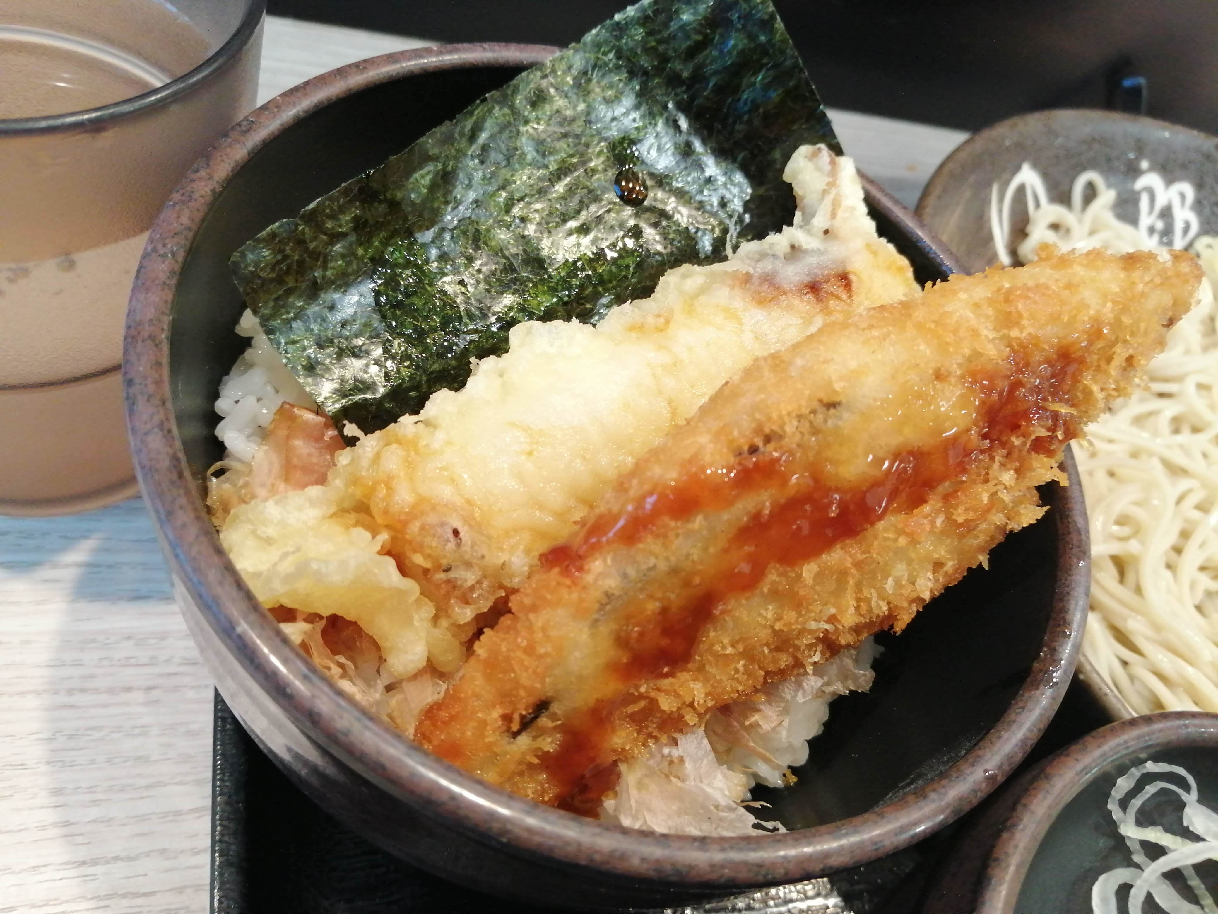 ゆで太郎 深谷東方町店のミニのり弁セットと生卵 - 埼玉県 グルメ