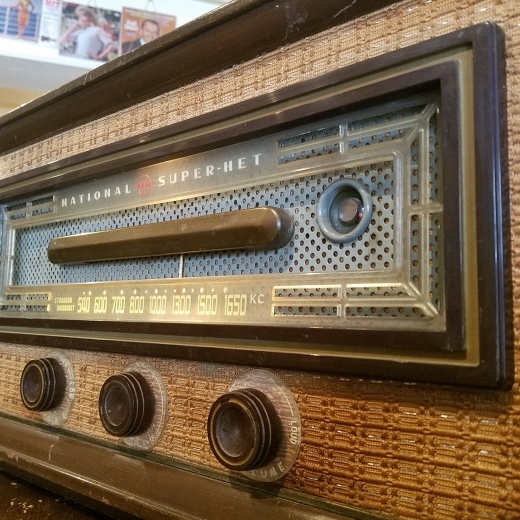 レトロな真空管ラジオ ナショナル SUPER-HET BX-255 【動作品