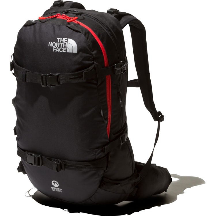 厚みを抑えてクールに仕上げたロングセラーのバックカントリーリュック