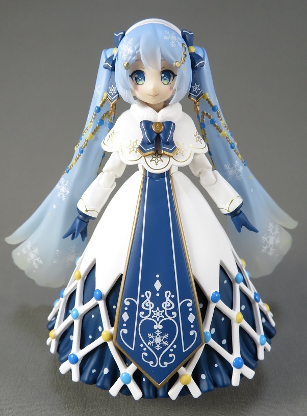 玩具レビュー figma 雪ミク Glowing Snow Ver. & 累計訪問者数200000