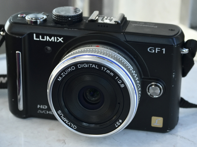 レンズの話題 113本目 【M.ZUIKO DIGITAL 17mm F2.8】 - コバルト