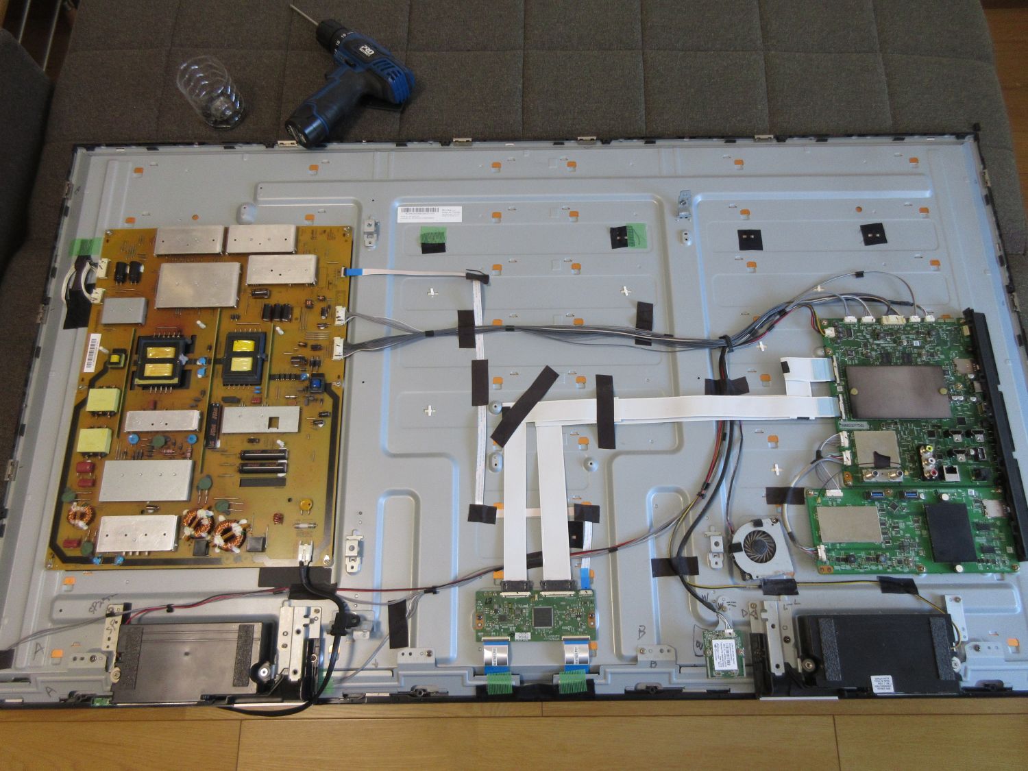 テレビ (REGZA 55Z8) が壊れた - ラジオペンチ