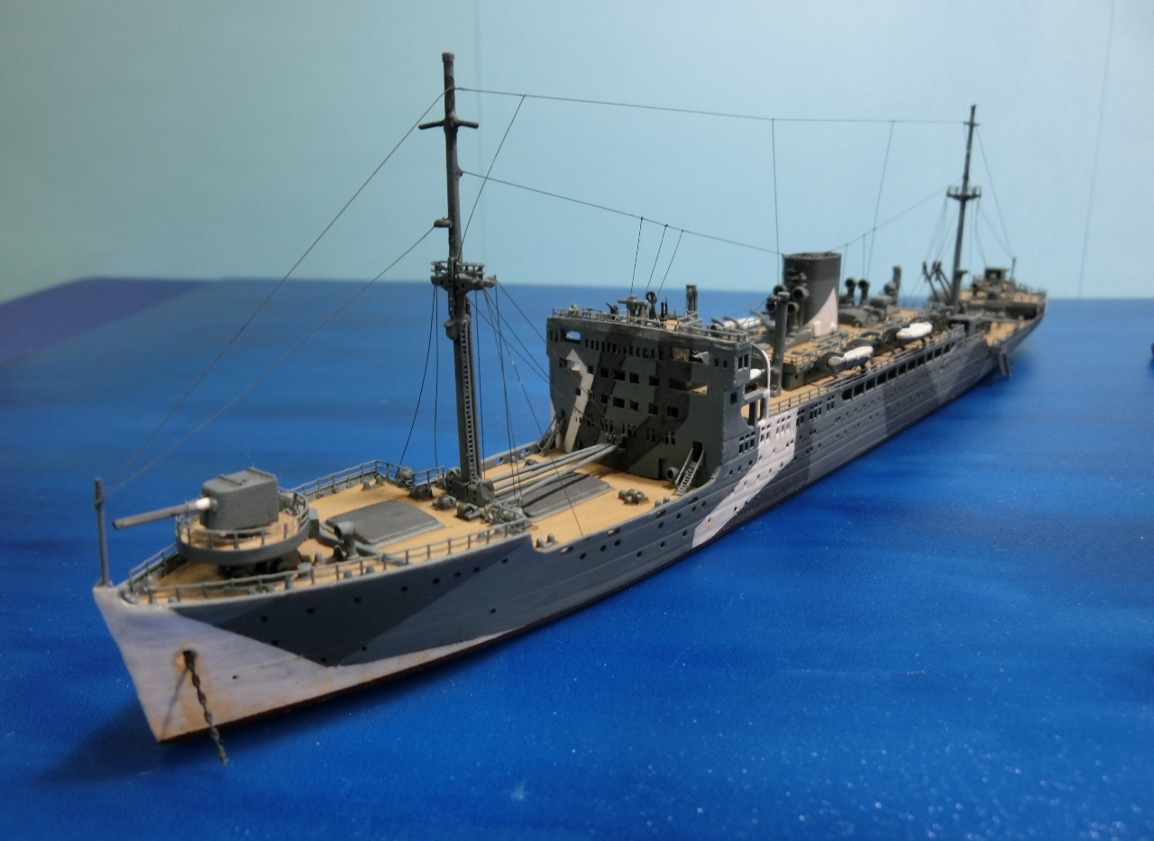 ハセガワ1/700 特設潜水母艦「平安丸」 | 出戻りプラモ少年～老眼と共に