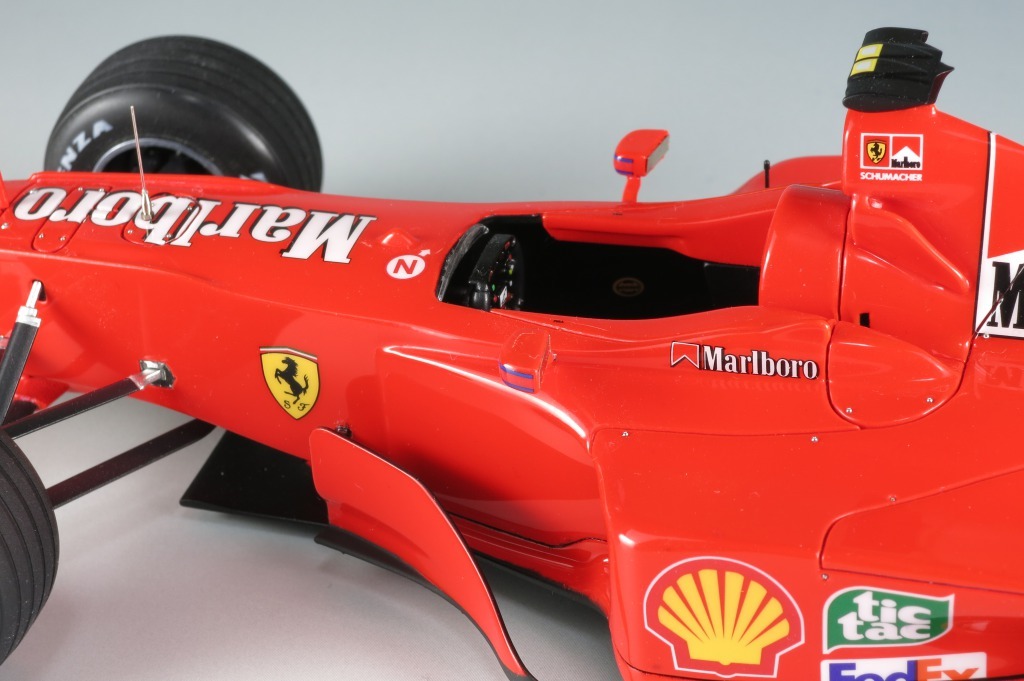 1/20 Ferrari F1-2000 M.SCHUMACHER JAPANESE GP (TAMIYA + AMC MODELS
