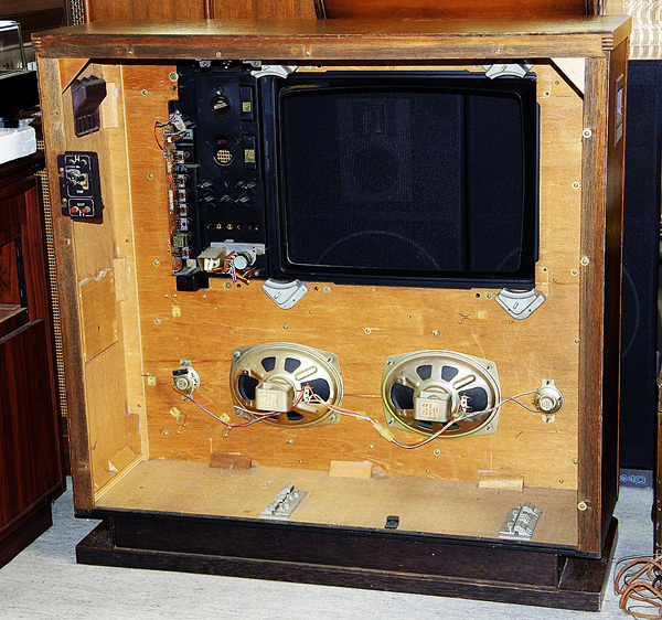 ◇懐かしい昭和の日立キドカラー20インチブラウン管カラーテレビ「C20