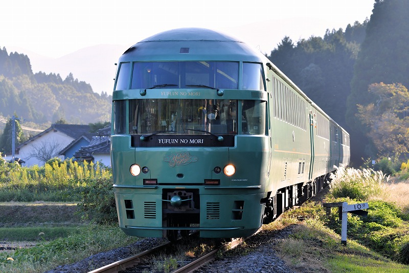 ギリギリで撮る、キハ72系「ゆふいんの森」 - JR特急