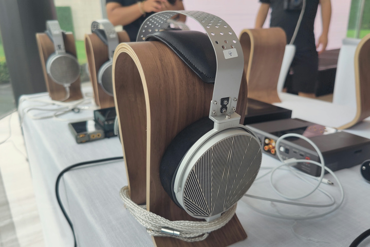 水月雨、最上位に引けを取らない平面磁界駆動ドライバーを特徴とする