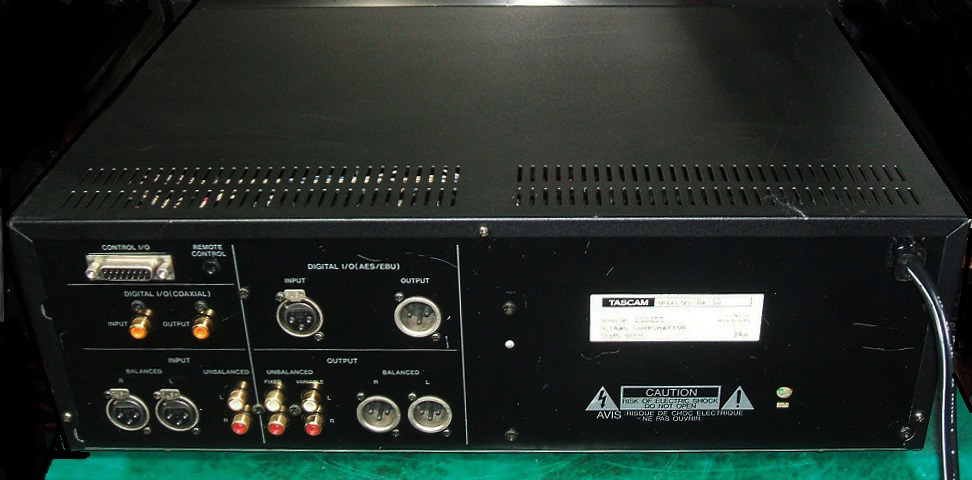 TASCAM・DA-30（DATデッキ）メンテナンス記。 | たもつ ちゃん