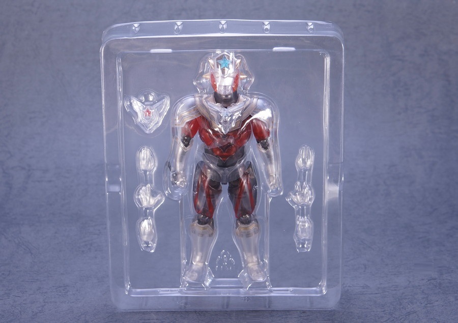 S.H.Figuarts ウルトラマンタイタス Special Clear Color Ver. | D
