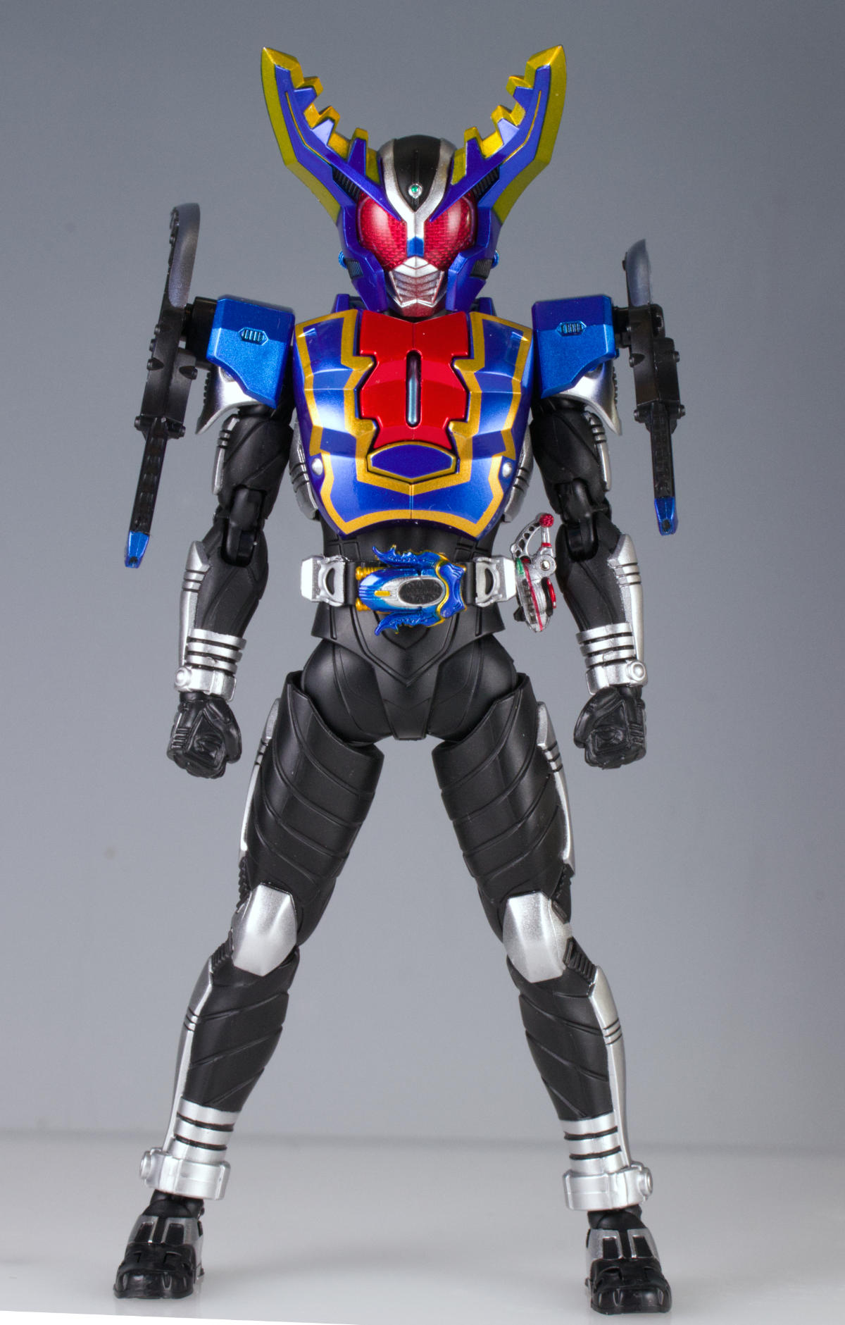 S.H.Figuarts 真骨彫製法 仮面ライダーガタックハイパーフォーム ミニ