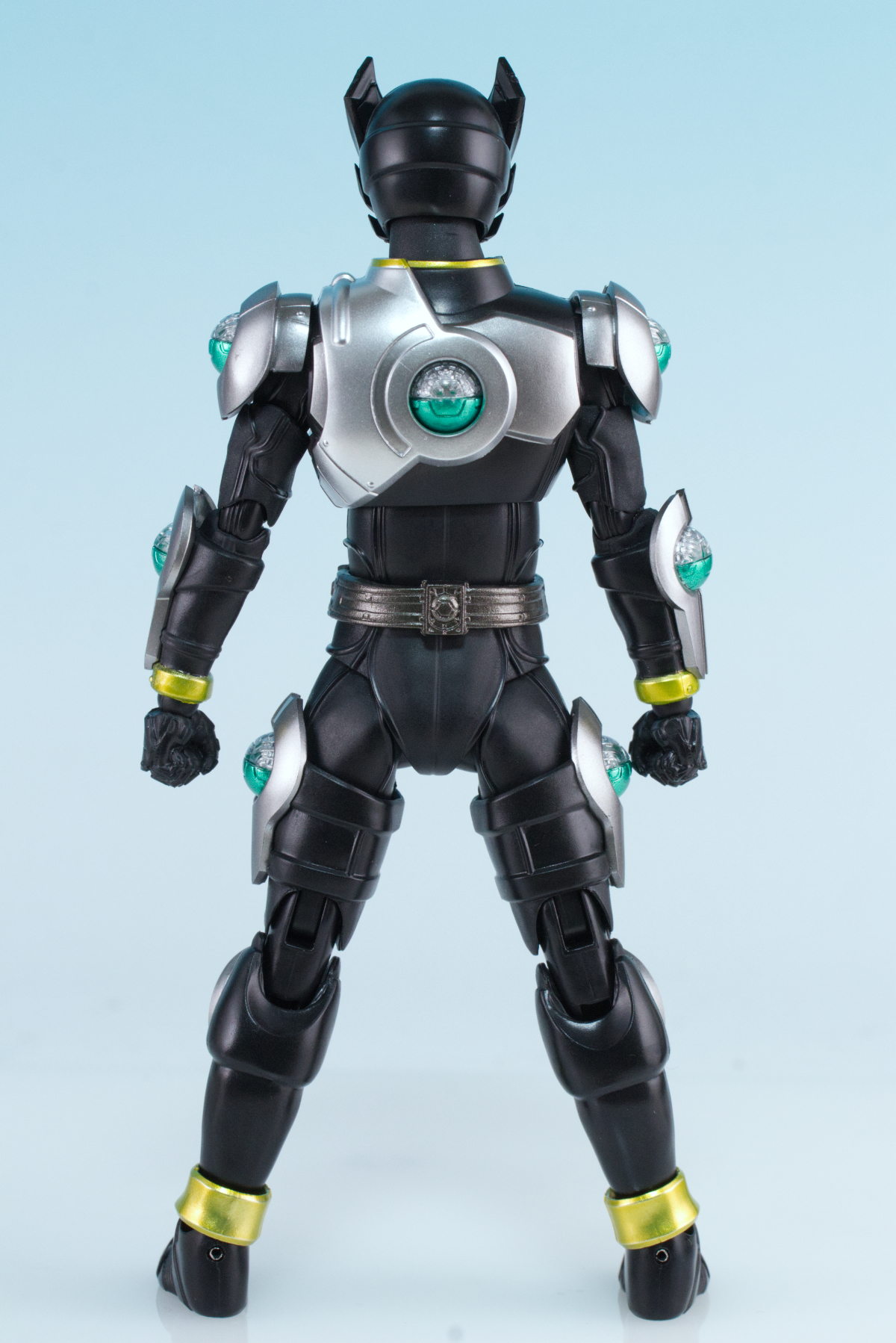 S.H.Figuarts 真骨彫製法 仮面ライダーバース ミニレビュー | ヒーロー