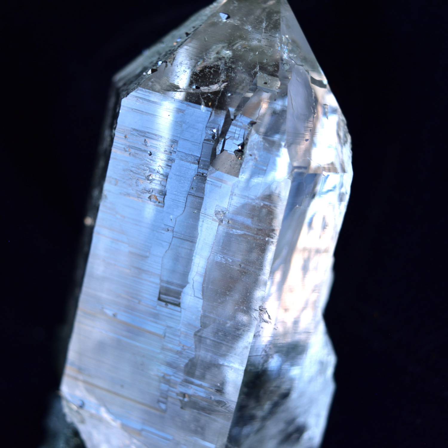 ヒマラヤ水晶 クローライト イシス トライーゴニック 魂の癒し インド