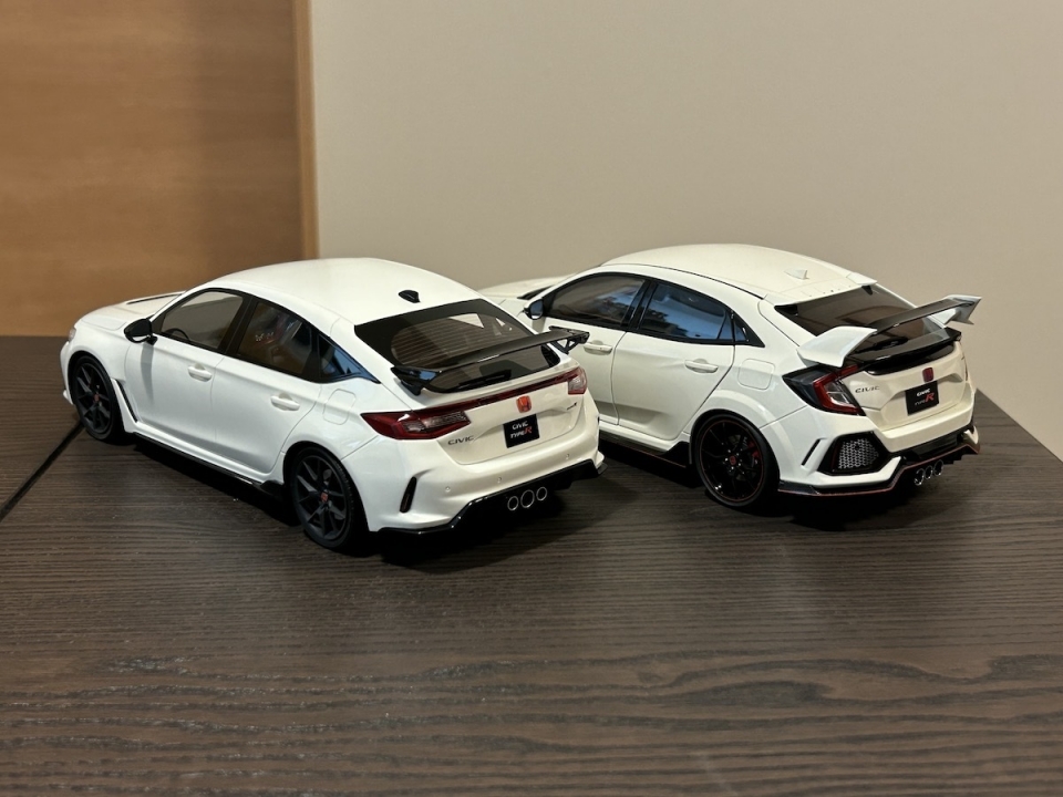 TOP SPEED TS0450 1/18 CIVIC TYPE R シビック タイプR 2023（右
