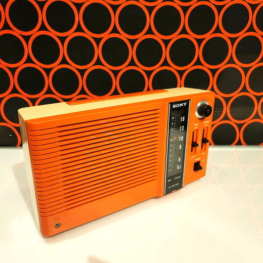 昭和レトロ ポップなオレンジカラーのSONY AMラジオ TR-9650 - [Sold