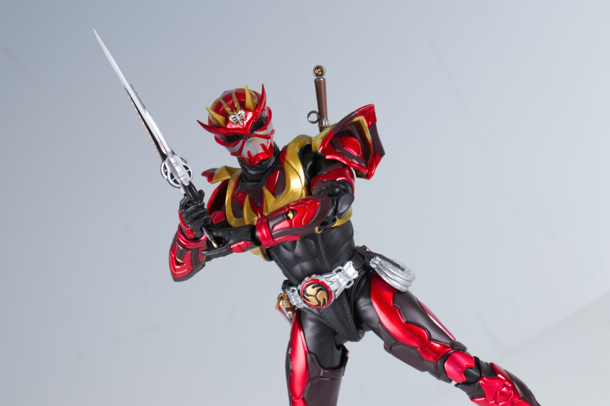 S.H.Figuarts （真骨彫製法）仮面ライダー装甲響鬼 ミニレビュー
