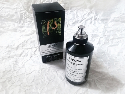 唯一無二のウッディアロマティック！黒のレプリカの世界観に夢中