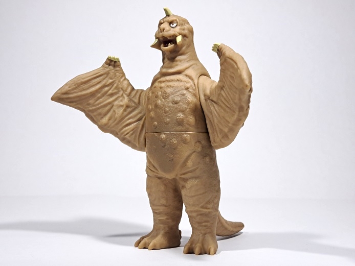 ウルトラマンの新作ソフビを購入！（ペギラ） - 大怪獣バトル