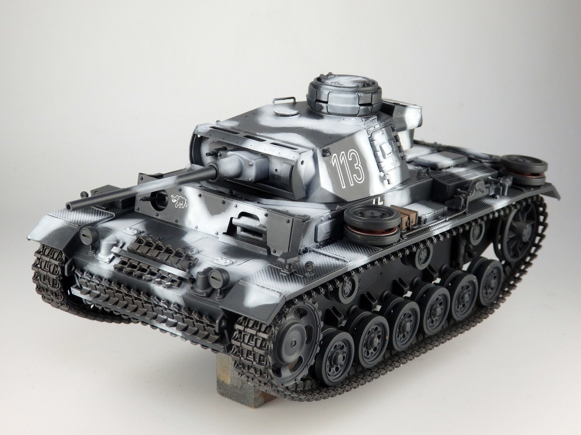 タミヤ 1/35 III号戦車L型 第502重戦車大隊所属車を作る - ナイトウ