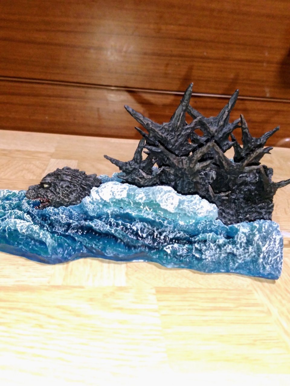 洋上のゴジラ2023 機雷咥えver. | 特撮大百科DREAMS