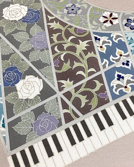 成河泰子さんのピアノ柄友禅染名古屋帯が完成しました！ | 神戸・元町