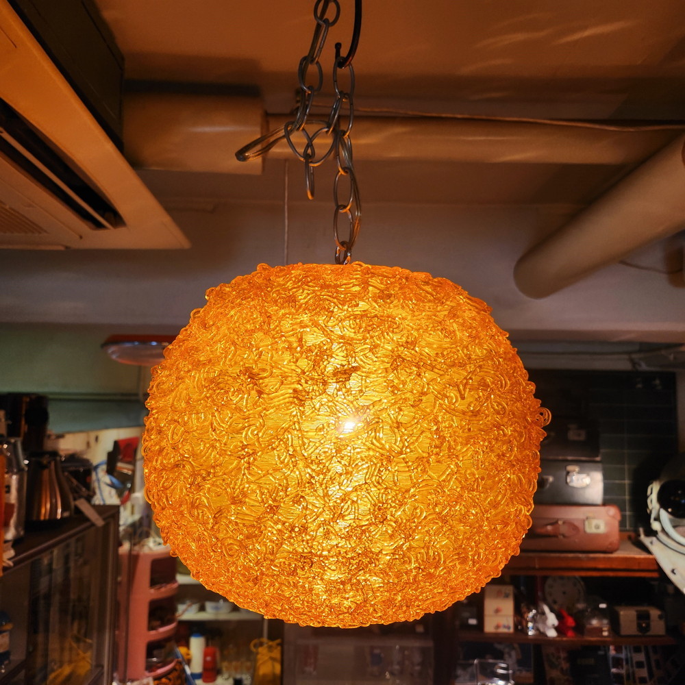 ミッドセンチュリー オレンジ色のヴィンテージ スパゲティランプ