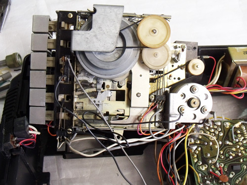 ◇憧れの1976年東芝ラジカセ「アクタスパラボラACTAS RT-2800」の修復