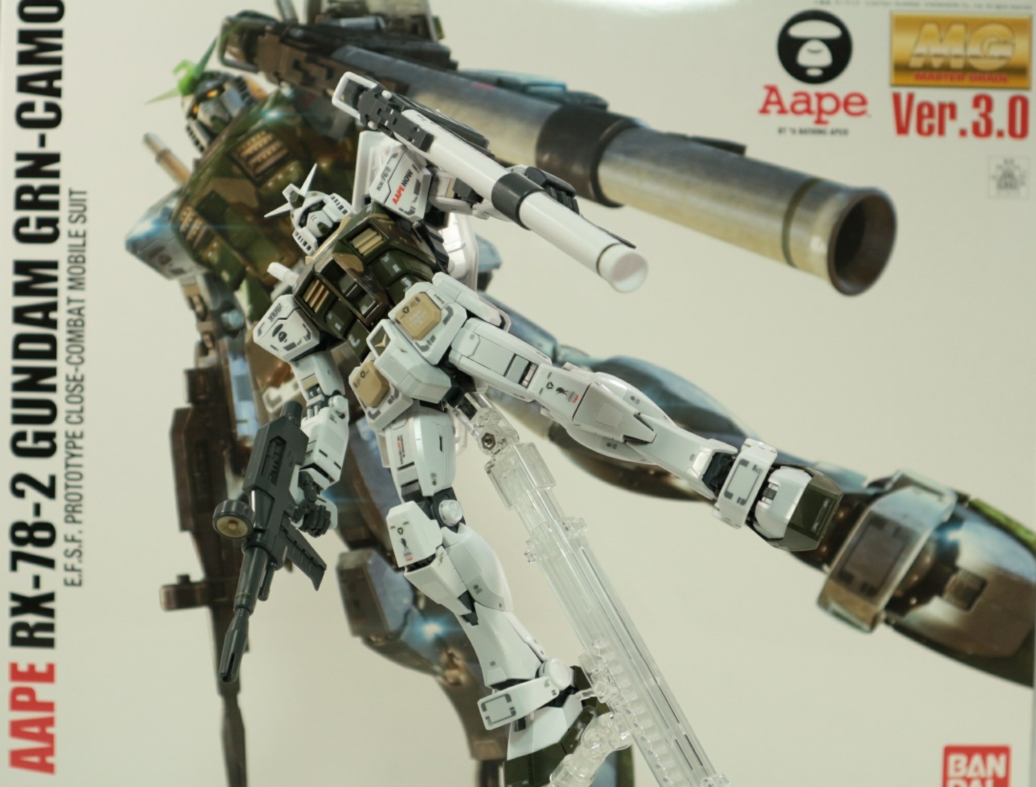 MG 1/100 AAPE RX-78-2ガンダム GRN-CAMO のご紹介！ - 先人に続け！お