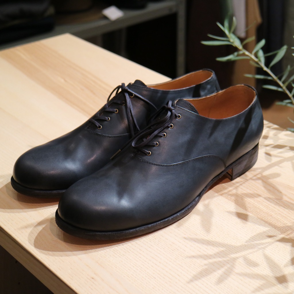 forme (フォルメ) / 【Unsym】 と 【Balmoral Plain Toe】のご紹介