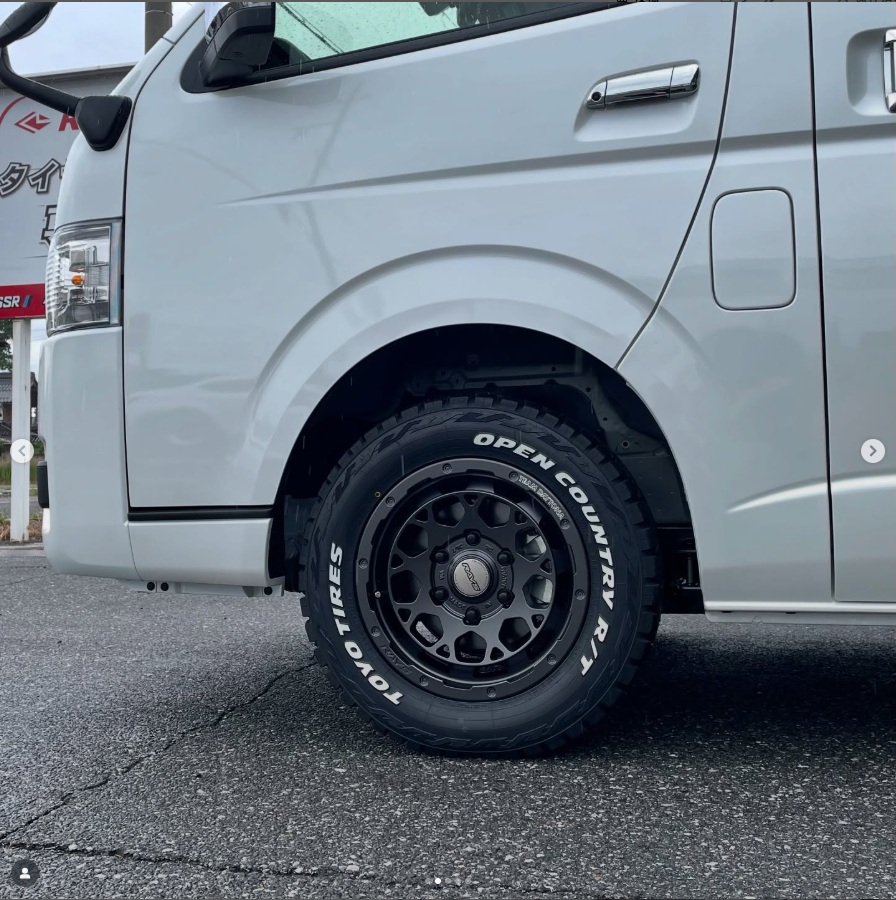 トヨタ ハイエース RAYS チームデイトナ M9 + SPEC-M | カーショップ