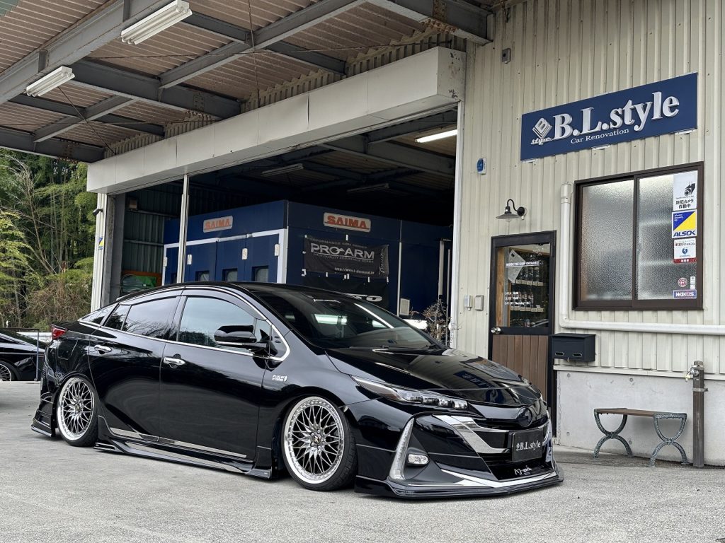 プリウスPHV ZVW52 エアフォースエアサス取付 | B.L.styleブログ