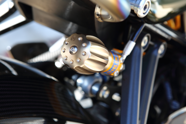 オーリンズのアジャスターダイヤルをカッコいいやつに。｜NORICCHIの