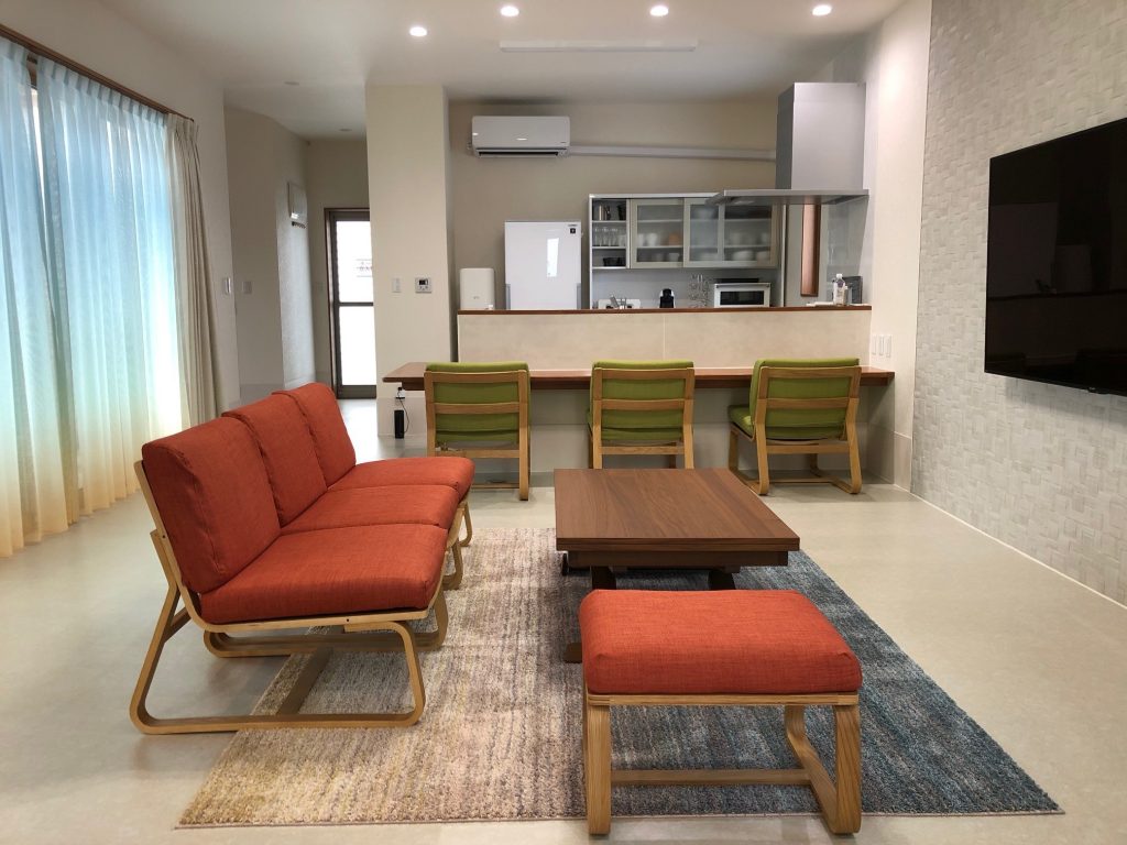 無印良品の「リビングでもダイニングでも使えるシリーズ」が圧倒的に