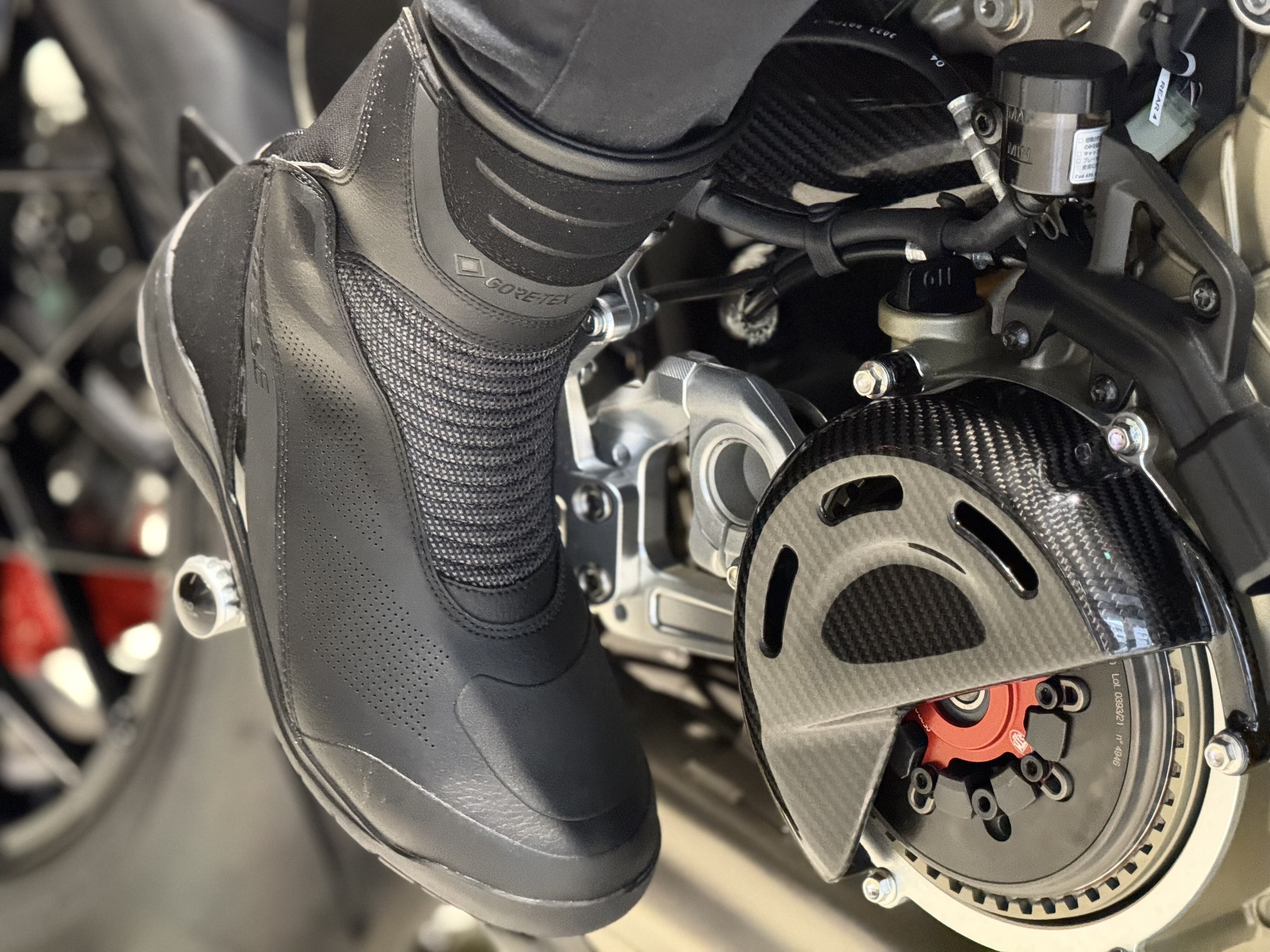 ダイネーゼ台場 Dainese Daiba | オフィシャルWEBサイト | レザー製品